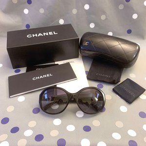 Authentic Chanel "Pearl" Sunglasses 5211-H Black